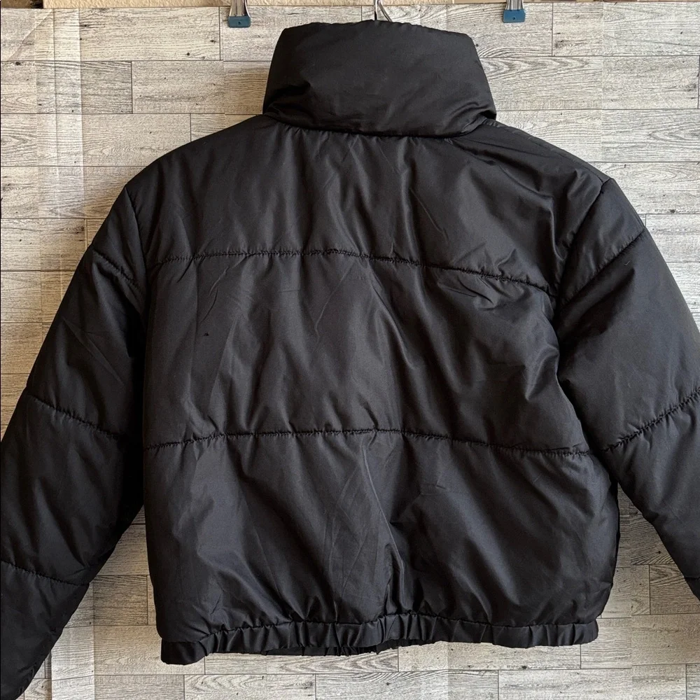 Wild Fable puffer jacket women's medium cropped black coat - Picture 3 of 8